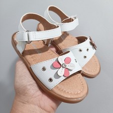 Infant toddler girls casual sandals size 4,5,6 new