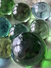 16 Vintage Purie Marbles -  Clear Emerald Green & Light Green Blue & Shooters.  — photo 2