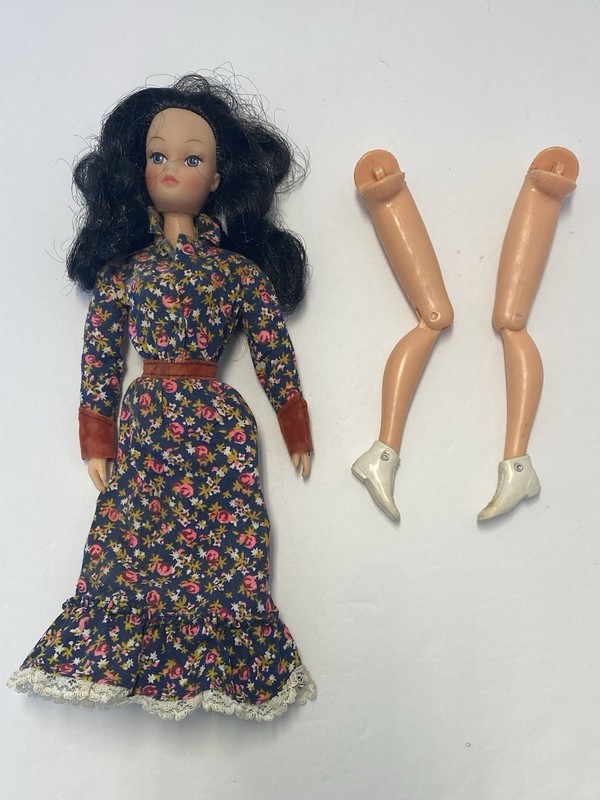 Vintage Dollykins Fashion Doll Black Hair Needs Restringing