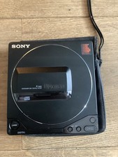 Sony Discman D-250 Portable Compact Disc Player w’ original soft case. Battery +