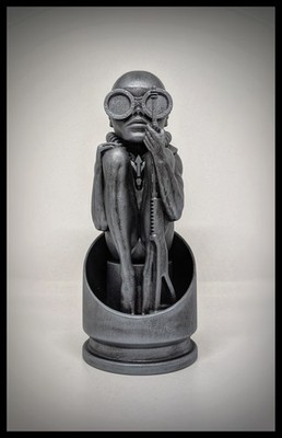 Inspiriert von Giger Birth Machine Bullet Baby 3D Resin Figur - 8,07 Zoll (20,5 cm)