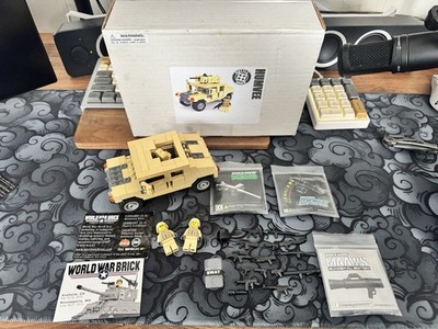 Retired Battle Brick Set & Miscellaneous Brick Arms