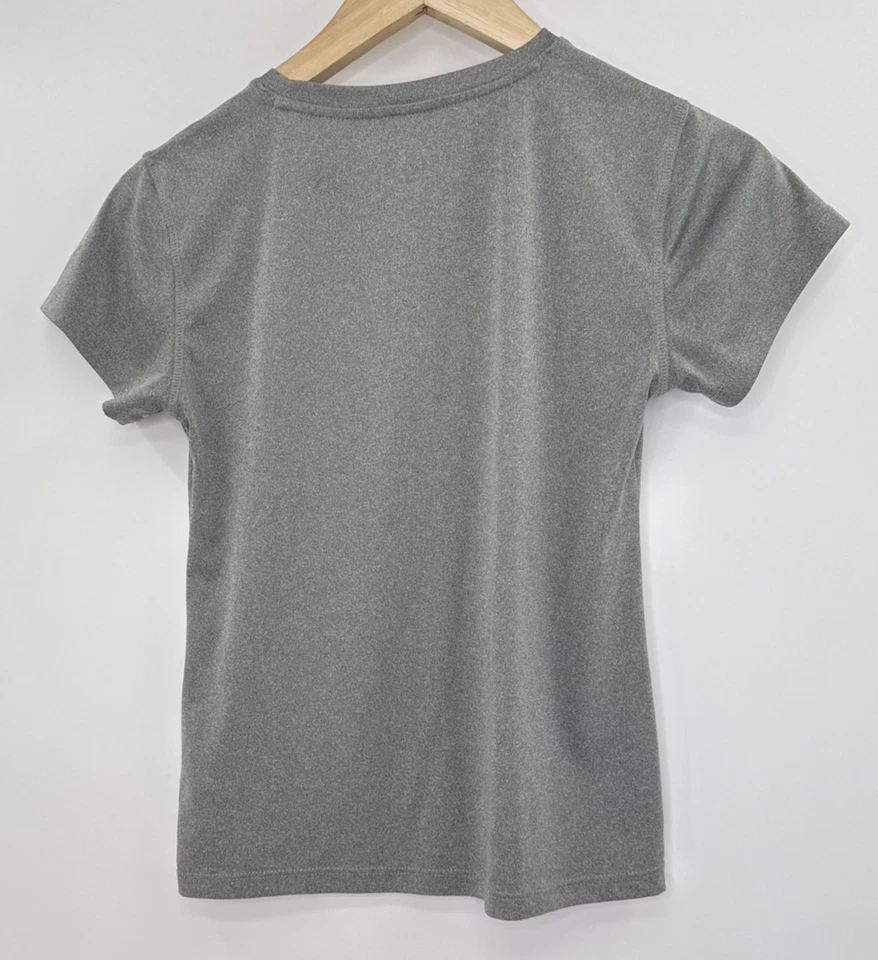 Camiseta atlética feminina Puma Activewear manga curta poliéster tamanho XL - Imagem 2 de 4