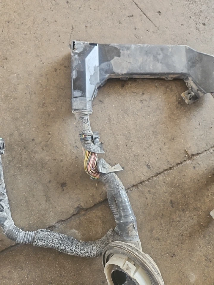 2006 Infiniti G35 седан трек 5AT RWD двигателя жгут проводов в сборе 24011-AM801 - Изображение 4 из 4