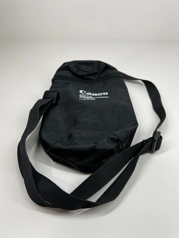 Canon lens cup EF 70-200mm f/2.8L IS USM pouch cover protector zip with strap - Image 3 of 4