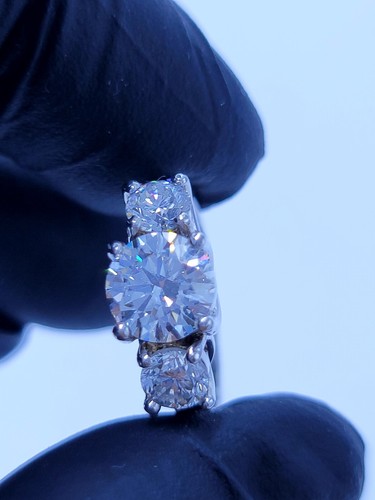 platinum moissanite diamond ring - Picture 12 of 23
