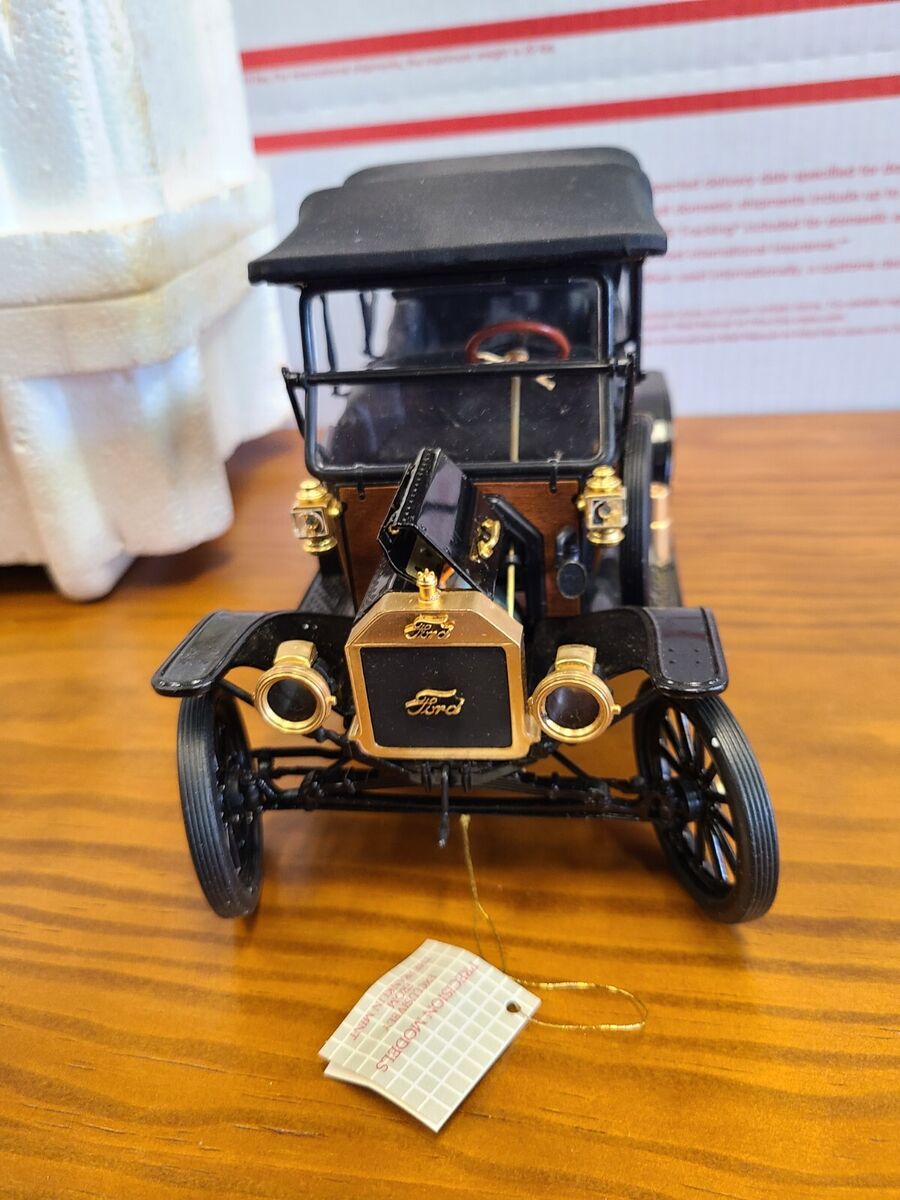 FRANKLIN MINT 1913 Ford Model T Touring Car Die Cast 1:16 FRANKLIN MINT 1913 Ford Model T Touring Car Die Cast 1:16