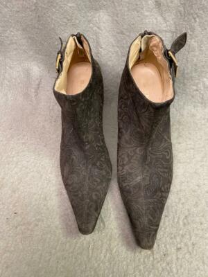 VINTAGE WOMEN'S ELLEN TRACY 3'' HEEL ZIPPER BACK ANKLE HIGH SHOES SIZE 8 B USED