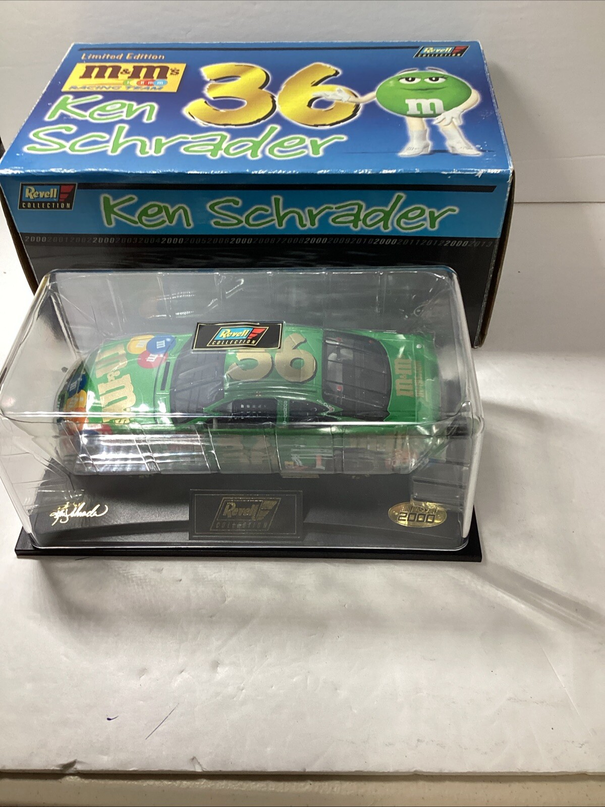 Revell 1/24 Scale NASCAR Ken Schrader #36 Die Cast Model Car