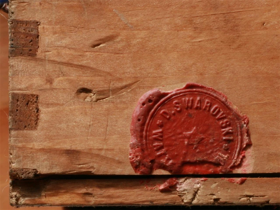 Lote (93) Cuentas de vidrio bicolor verde uranio facetadas a mano vintage D.S austriacas Foto 3 de 3