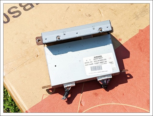 04-05 Nissan Armada Infiniti QX56 GPS Navigation Module Display OEM 28330-5Z001 - Picture 2 of 4