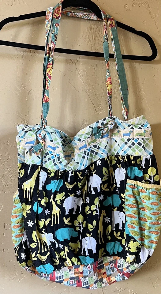 Bolso Hobo Matilda Jane Platino Usado en Excelente Condición Animales de Zoo Foto 2 de 4