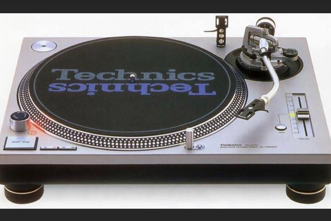 Technics SL-1200MK5-S turntable silver DJ Player from Japan Technics SL-1200MK5-S turntable silver DJ Player from Japan