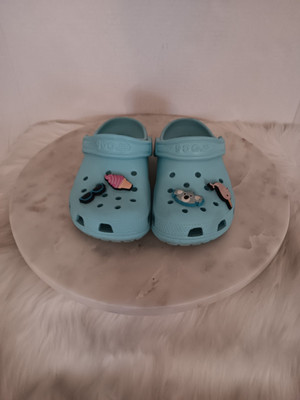 Crocs Classic Unisex Clog Size J 1 Sandal Shoe Blue Kids Youth