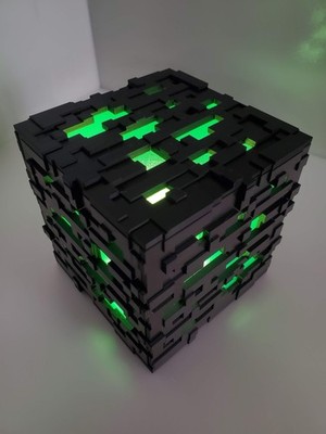 Minecraft Lamp multicolor RGB  comes with controller 