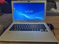 Sony Vaio Laptop VPSSC1AFM 13.3” Intel Core I5 Blu-ray 4GB 500GB AMD Radeon