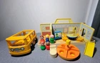 16 Pc Lot Vintage Fisher Price LITTLE PEOPLE PLAY FAMILY NURSERY SCHOOL #929