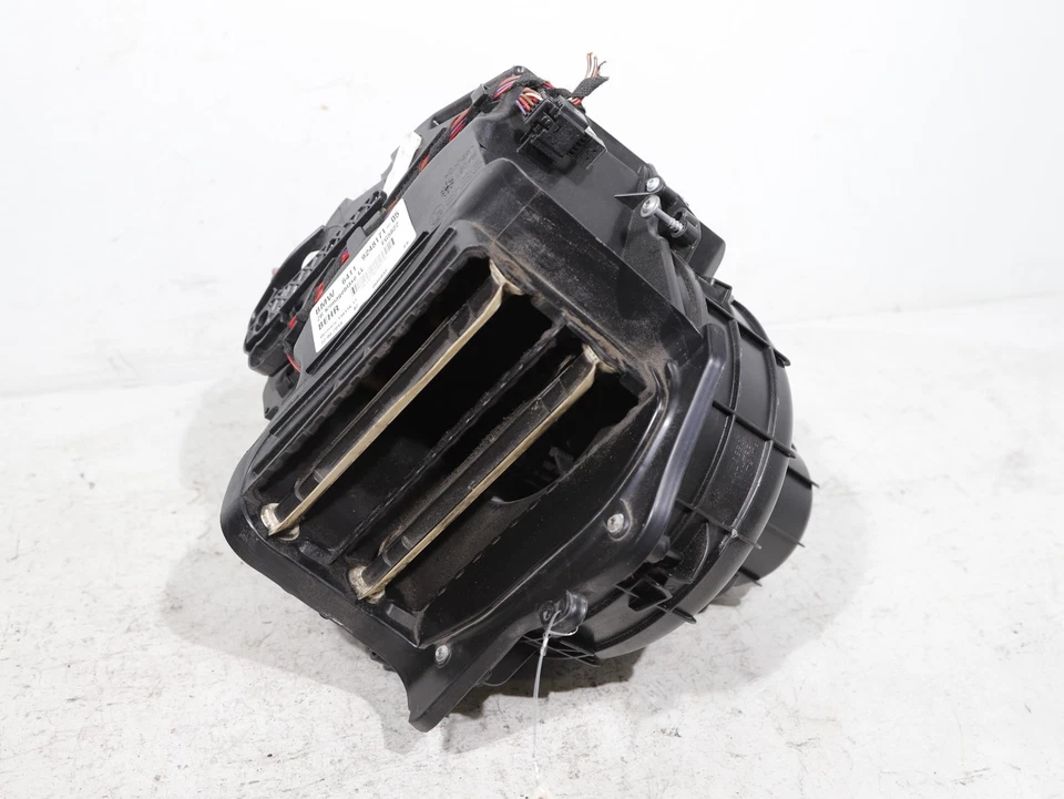 BMW 528i 535i 550i 640i 740i 750i 760i F01 F06 F10 F12 2011-16 motor soplador OEM Foto 4 de 4