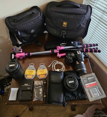 Nikon D3500 24.2MP with 18-55mm VR Lens Kit DSLR Camera - Black w/accessories
