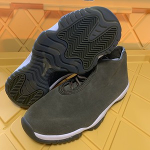 suede jordan future