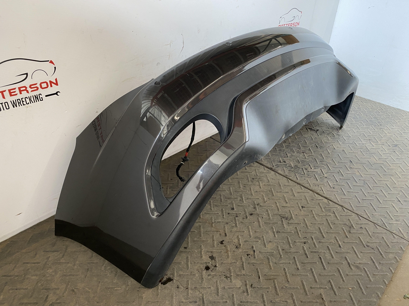 08-19 MASERATI GRANTURISMO REAR BUMPER COVER GRIGIO GRANITO METALLIC 672