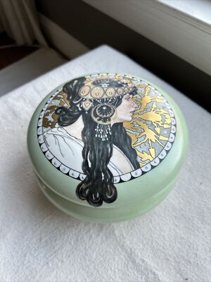 Art Nouveau Alphonse Mucha Style Hand Painted Limoges Porcelain Vanity Box 8 