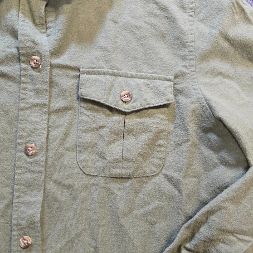 LL Bean Shirt Mens Size Medium Green Chamois Cloth Button Flannel Outdoor Casual - Image 3 of 4