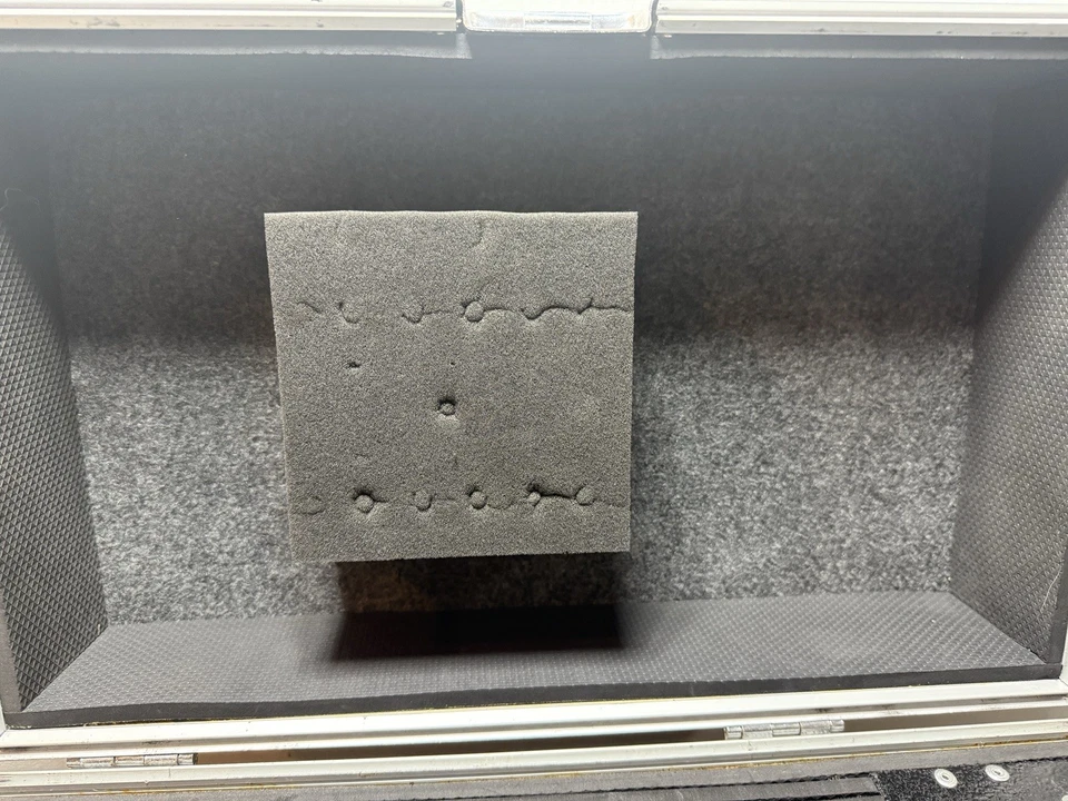 Estuche listo para carretera modelo negro y plateado # RR10MIX - 12,5” Hx 9” Lx 20,5” W Foto 4 de 4