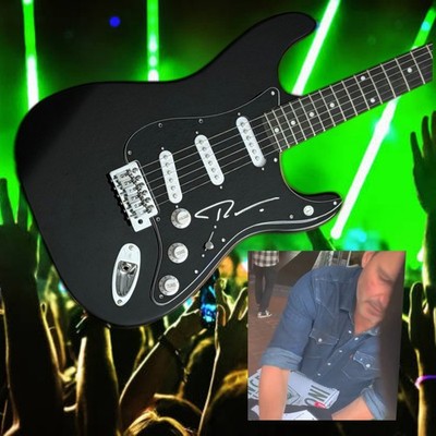 GFA Nickelback Rock Star RYAN PEAKE signierte E-Gitarre Beleg