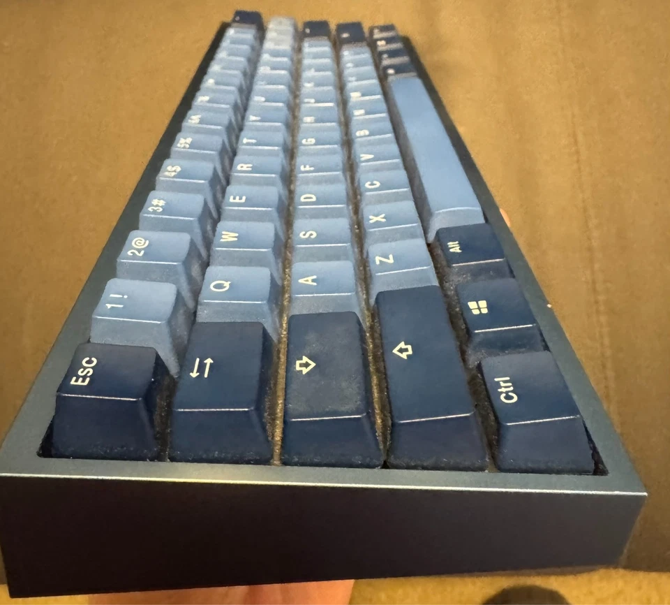 Custom Mechanical Keyboard 60% - Image 2 of 4