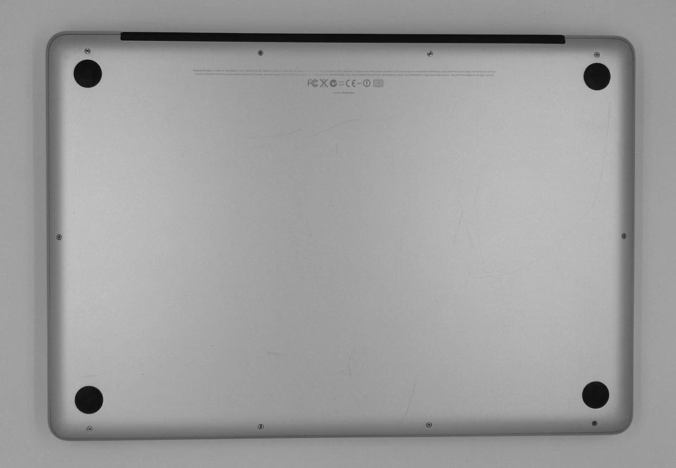 Grade A - MacBook Pro 17" "Core i7" 2.4GHz/ 16GB RAM/ 1TB SSD/ Matte Screen - Image 3 of 4