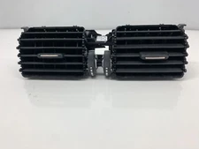 10-17 Volvo XC60 Center Dash Vent 30755643