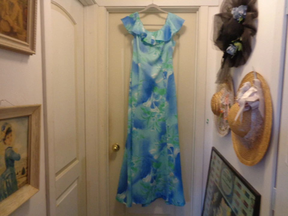 VESTIDO MAXI PRINCESA REAL HAWAIANA DE COLECCIÓN AÑOS 70 CON VOLANTES 14 Foto 2 de 4