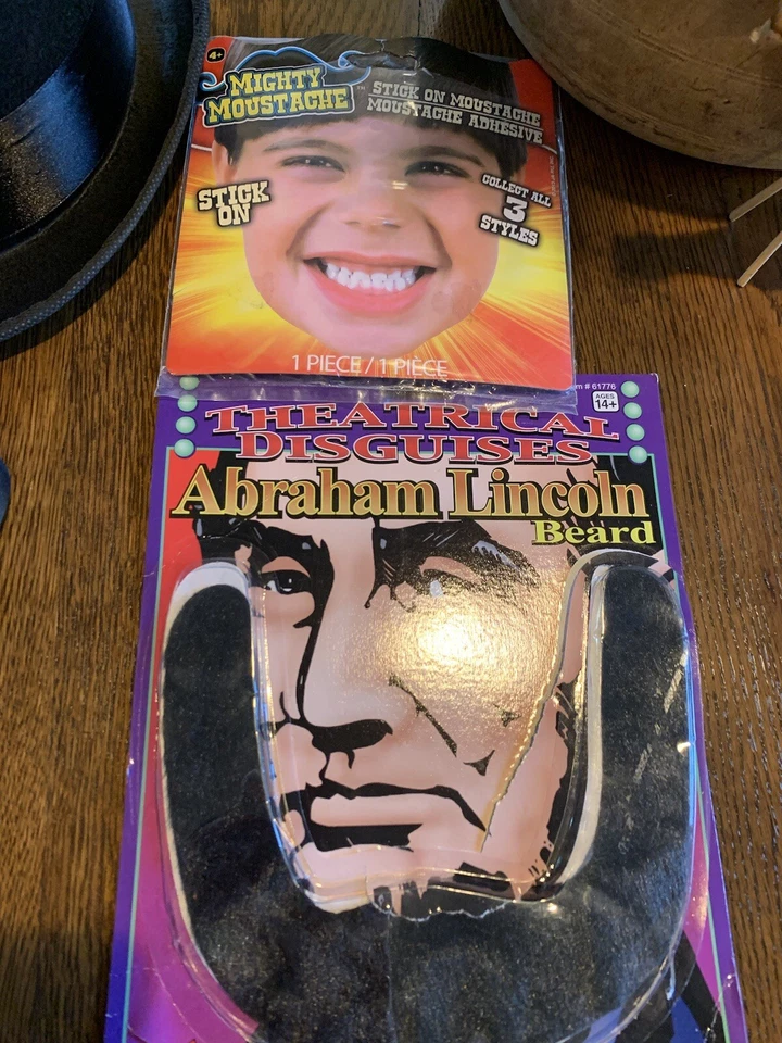 Sombrero de copa para niños, pajarita, barba y bigote Foto 4 de 4