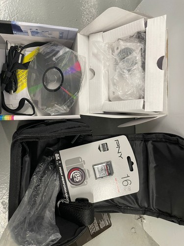 Polaroid iS824 16 Mega Pixel 8x Optical Zoom 1080p HD Camera - Plus Bag +sd Card - Picture 5 of 13
