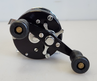 1974 ABU (Garcia) Ambassadeur 5000C Baitcasting Fishing Reel Right