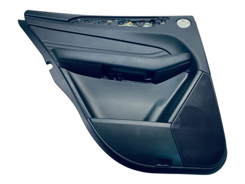 Mercedes-Benz GLE (W166 - C292) 2017 Links Verkleidung Tür hinten A1667300170