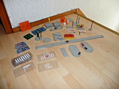 Majorette Majokit aus den 1980er Jahren, viele Teile, Bürgersteig, Laternen etc.