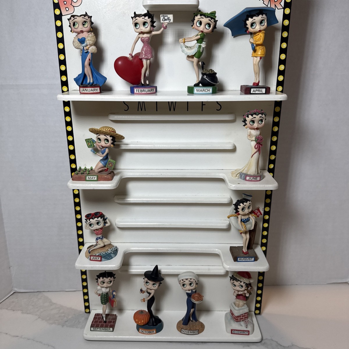 【激激レア☆稀少】　ダンバリーミント Betty boopフィギュアカレンダー 激激レア☆稀少ダンバリーミント Betty boopフィギュアカレンダー