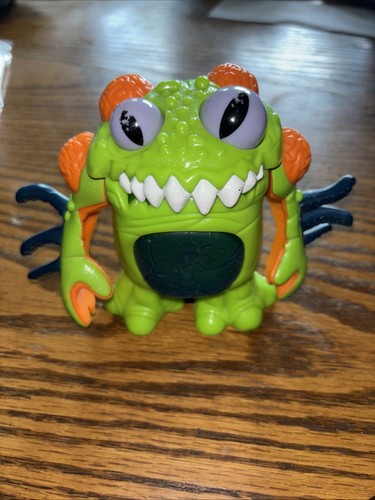 2008 Fisher Price Imaginext Green Space Alien Monster Action Figure Sku WQ8 - Picture 1 of 3