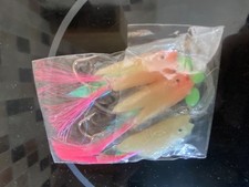Auswahl an Fischhaken zum Angeln mit
