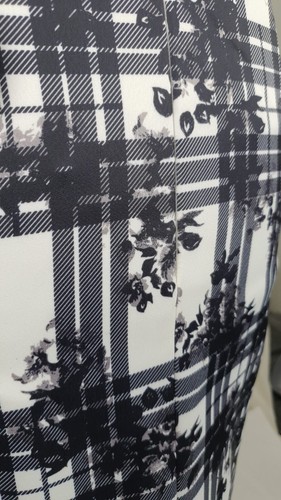 Finders Keepers Mistaken For A Vision Skirt White Tartan Floral CR055 MM 02 - Picture 7 of 7
