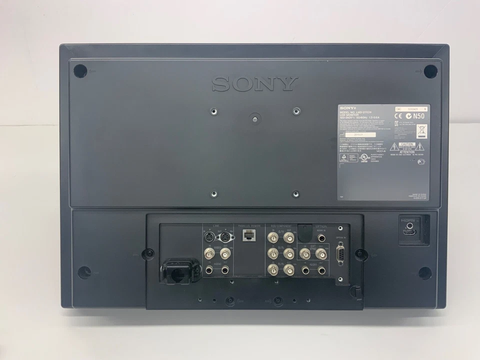 Sony LMD-2110W 21.5" 16:9 PRO Broadcast LCD MONITOR HDMI NTSC/PAL RGB - Image 2 of 4