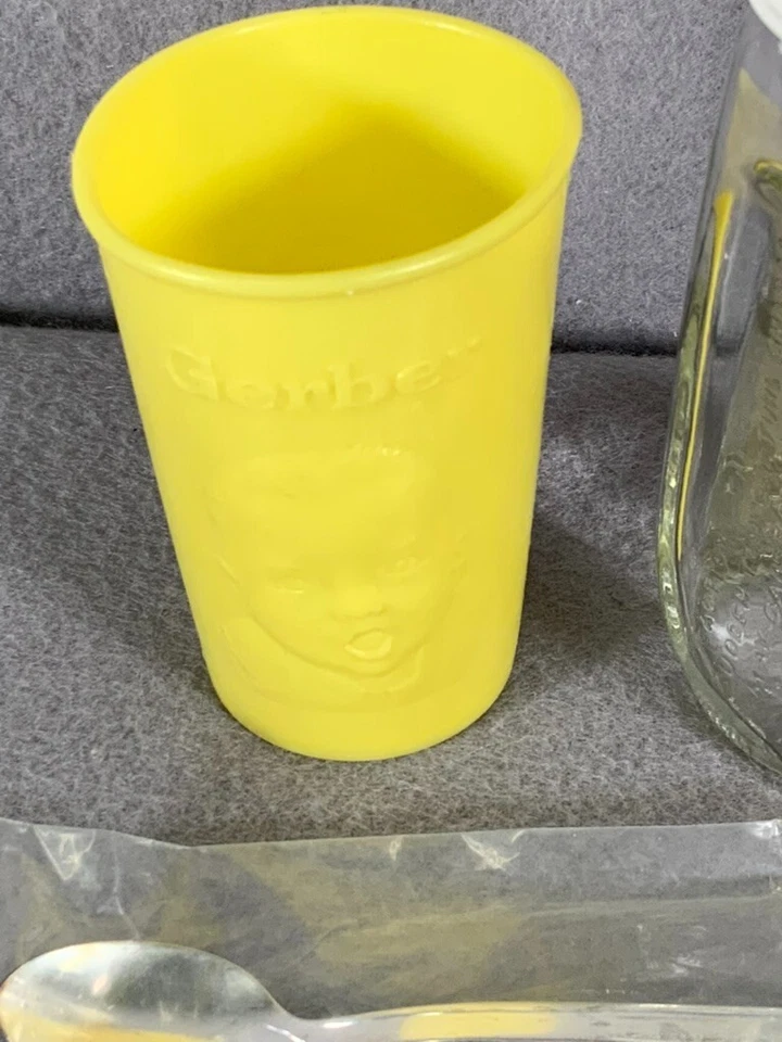 Lote Vintage Gerber Baby Garrafa de Vidro Copo Plástico Prato de Prata Colher Winthrop - Imagem 2 de 4