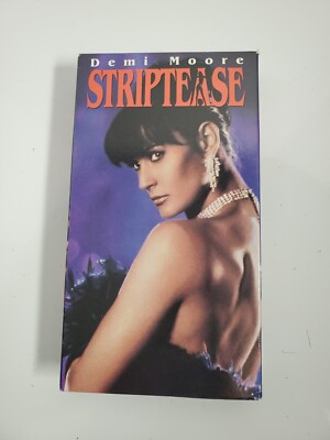 Striptease VHS 1996 Demi Moore  Burt Reynolds USED