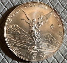 2014 MEXICO LIBERTAD 1/2 ONZA SILVER COIN, UNC