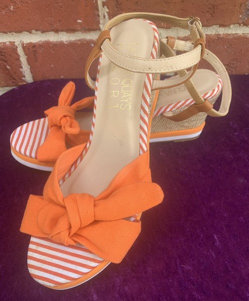 LAGUNA QUAYS RESORT Wedge Sandals, Size 8AU - Tangerine/White