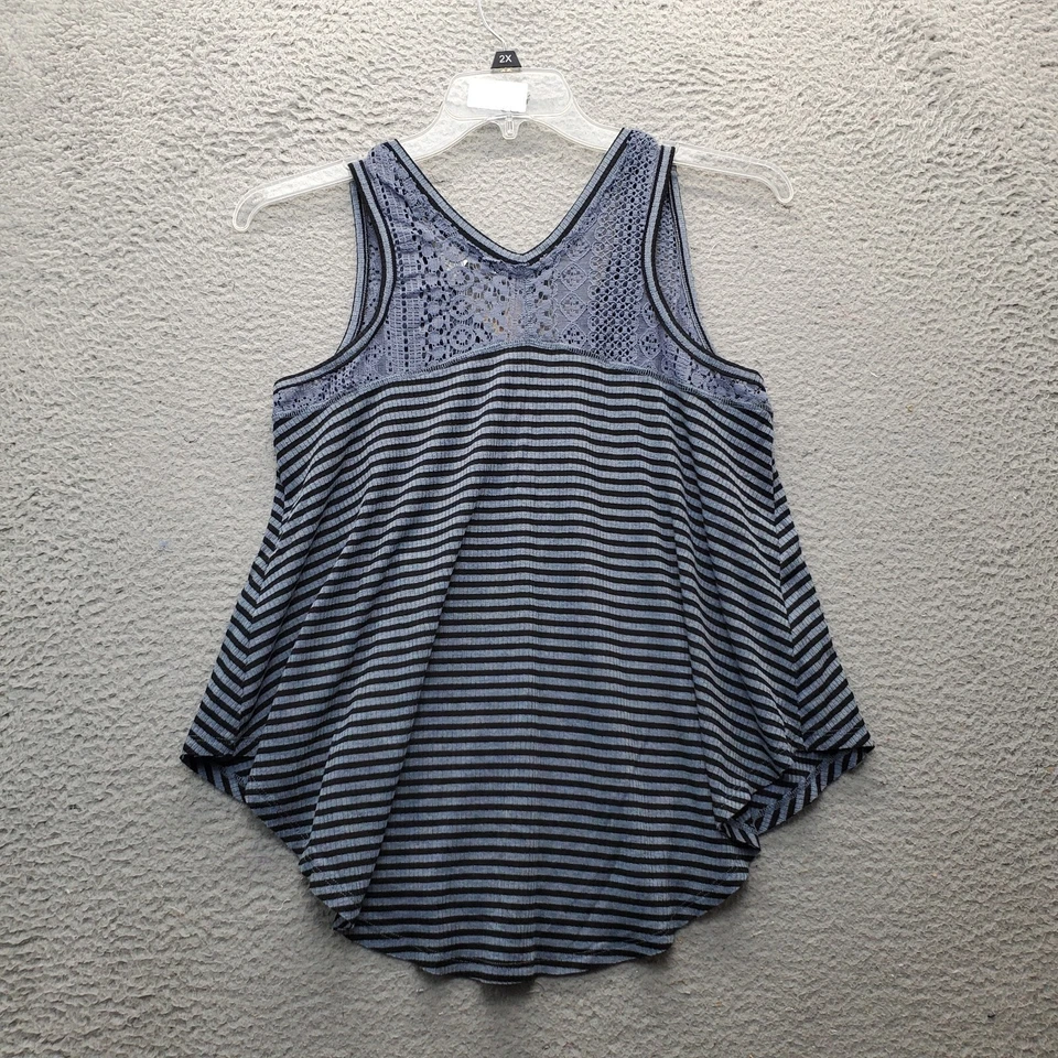 Camiseta sin mangas American Rag Cie para mujer mediana con múltiples rayas ribete de encaje sin mangas cuello en V Foto 2 de 4