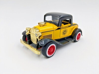 America Retro Classic Car Sound Light Metal Die-cast Cars Model Toys - You Pick