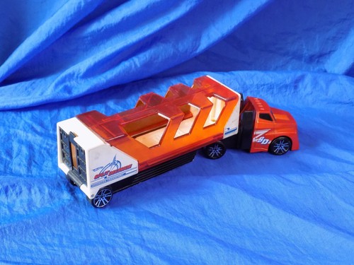 Hot Wheels Truck Lot Split Decision Pavement Pounder & Pencil Pusher - Picture 9 of 11